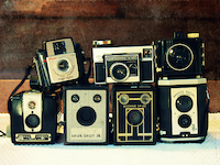 100cm x 75cm Vintage Camera Collection von Robin Dickinson