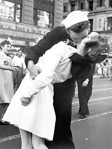Kissing the war Goodbye von Lt. Victor Jorgensen
