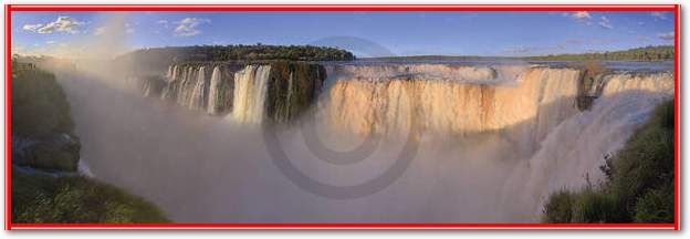 Iguazu Falls                     von John Xiong