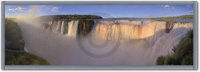Iguazu Falls                     von John Xiong