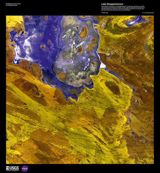 Lake Disappointment              von Landsat-7