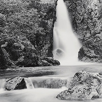 100cm x 100cm Ling Cove Falls, Lake District, England von Butcher, Dave
