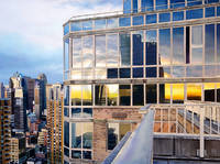 150cm x 112cm NYC Penthouse Reflections        von Michael Schuh