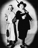 80cm x 100cm Laurel & Hardy - Thanksgiving von Hollywood Photo Archive