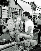 80cm x 100cm Gary Grant - Operation Pettycoat von Hollywood Photo Archive
