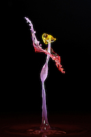 66.67cm x 100cm Dancer II von Manuel Sanchez
