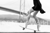 10cm x 6.7cm Skater Girl von Howard Ashton-Jones