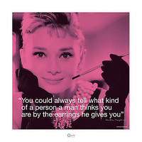 40cm x 40cm Audrey Hepburn (I Quote - Earrings) von Pyramid Studios