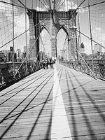 75cm x 100cm Brooklyn Bridge Tower and Cables #1 von Butcher,Dave