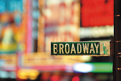 Array On Broadway von Pela + Richard