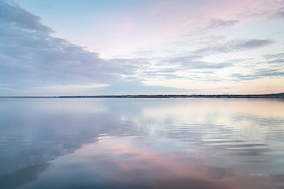 Array Bellingham Bay Clouds Reflection II von Alan Majchrowitz