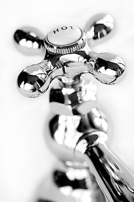Array Faucet II von Doug Hall