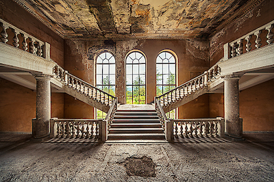 Array In Between von Matthias Haker
