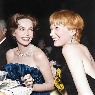 Array Shirley MacClain von Hollywood Photo Archive