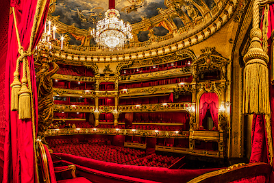 Array Opera Room III von Ronin