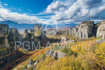 100cm x 67cm Autumn in Meteora von Michael Abid