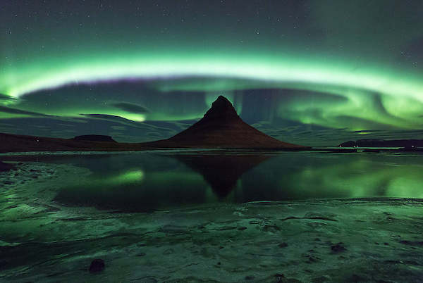 Array Kirkjufell Aurora von Philip Eaglesfield
