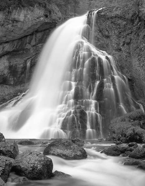 Array Waterfalls II von Tom Weber