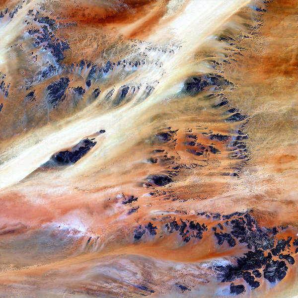 Array Terkezi Oase von Landsat-7