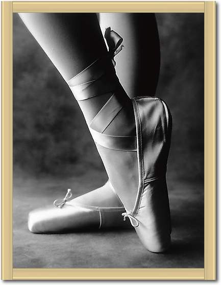 Feet of Ballet Dancer von Chris Corrie