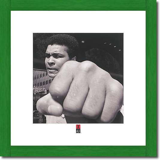 Muhammad Ali (Fist) von Muhammad Ali Enterprises LLC.