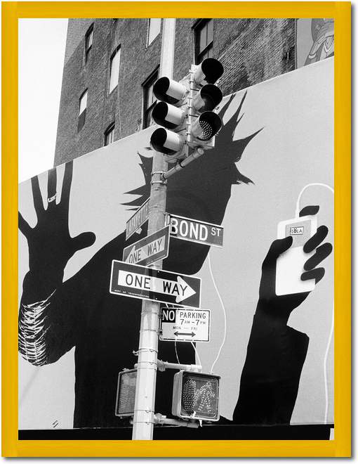 Bond Street Billboard            von Henri Silberman