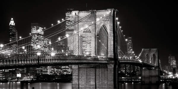 Brooklyn Bridge at Night, 1982   von Jet Love