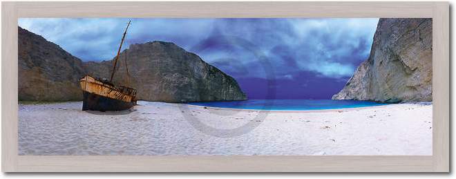 Shipwreck Beach, Greece          von John Xiong