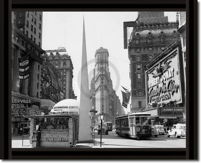 Times Square                     von Ruth Orkin