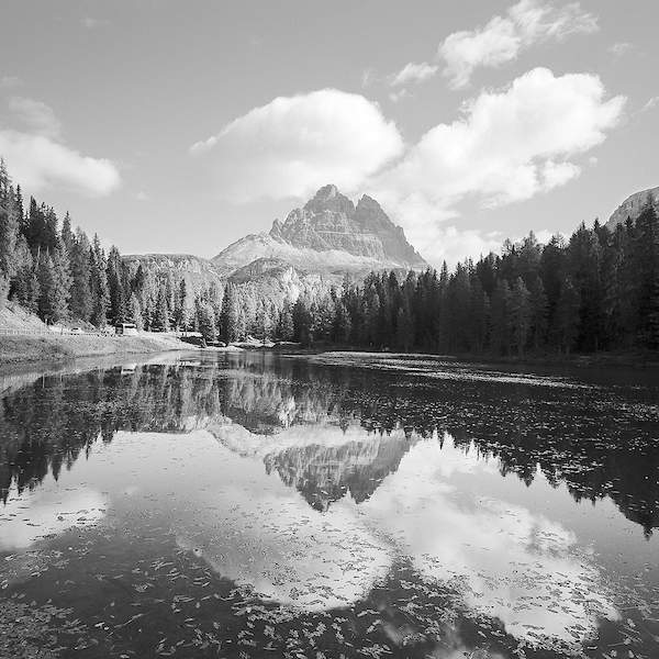 Italy Dolomites Cortin Lago Antorno von Dave Butcher