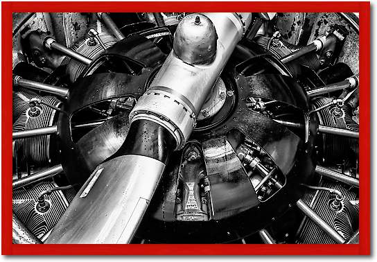 Propellor Engine close up 2 von Ronin