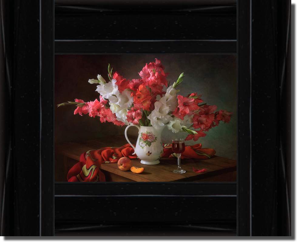 Still life with a bouquet of gladioli and a peach von Tatyana Skorokhod