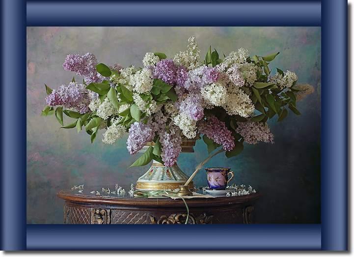 Still life with lilac flowers von Andrey Morozov