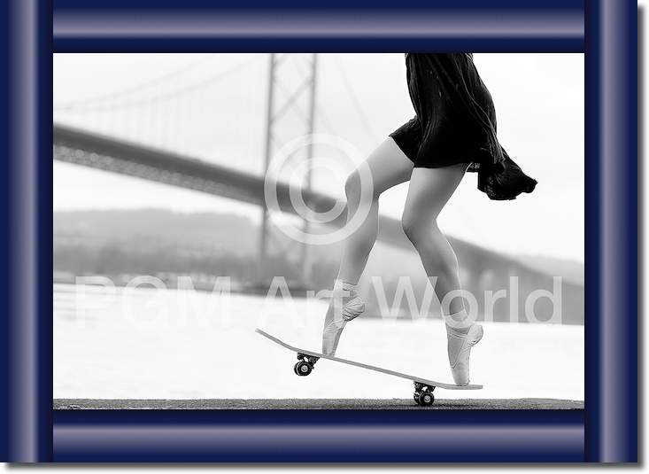 Skater Girl von Howard Ashton-Jones